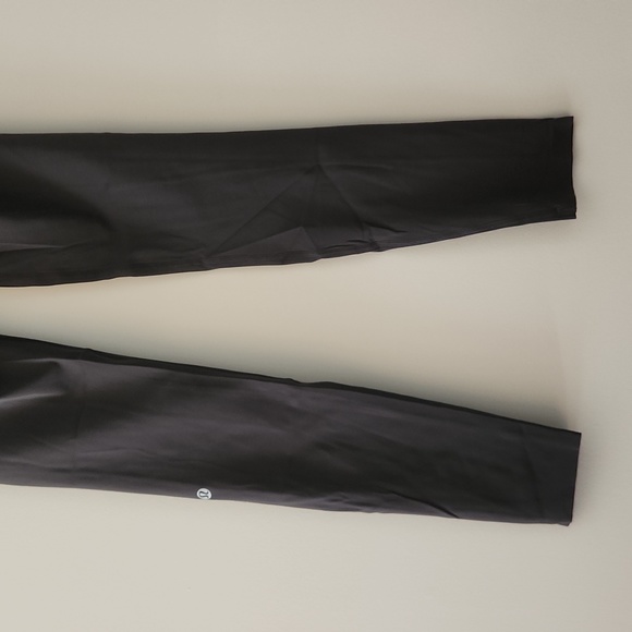 Lululemon Fast and Free High Rise Tight 28" *Brushed in Graphite Size 4 - Picture 10 of 10
